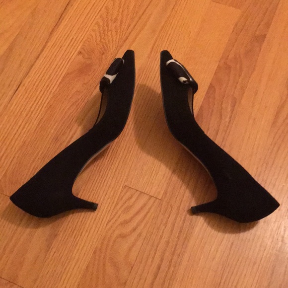 Shoes - Picture 3 of 6